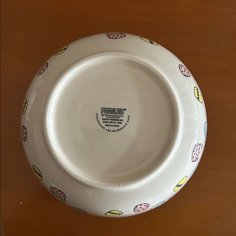 Decorative Easter Snoopy Serving Bowl